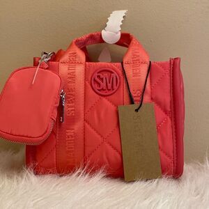 NWT Steve Madden Crossbody Bag w/ AirPod Case - Coral